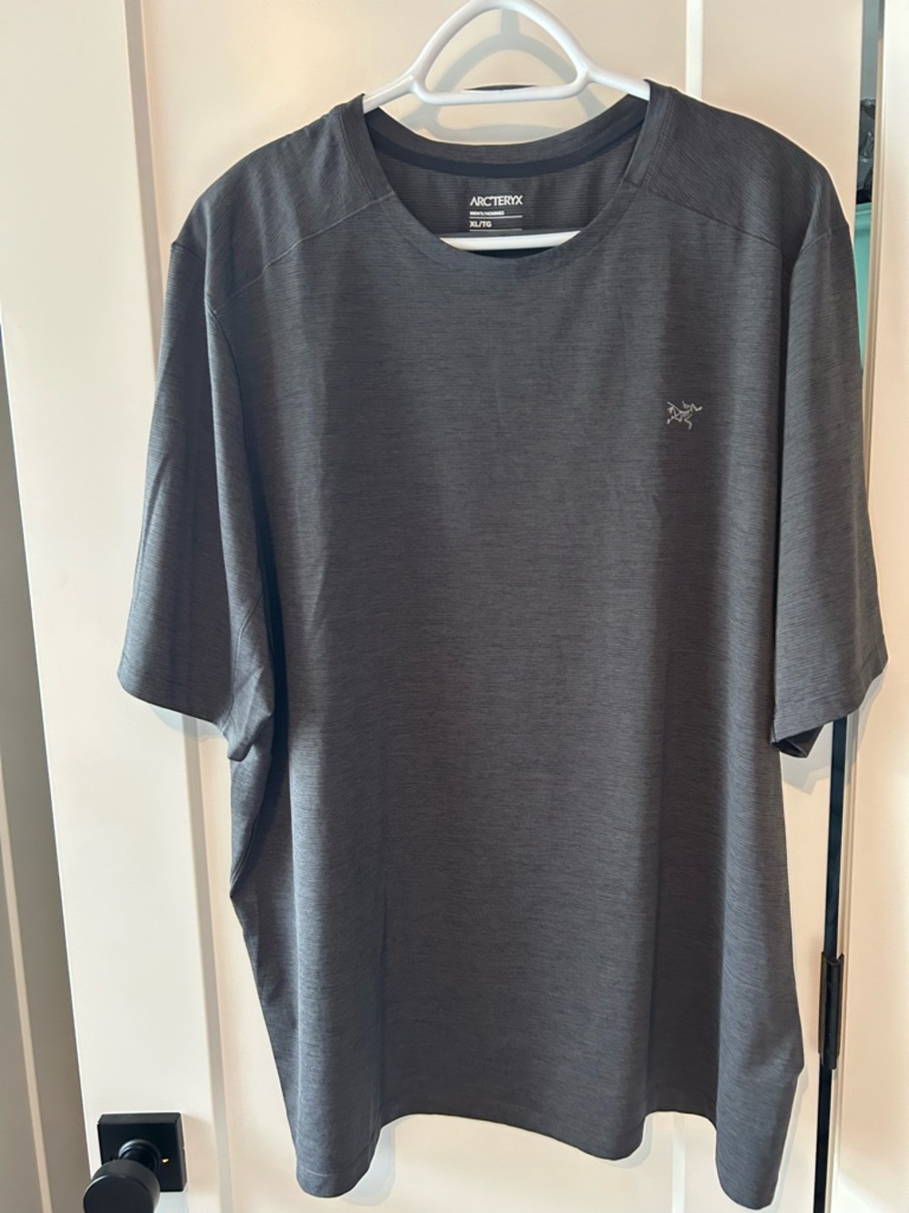 Arc'teryx Men's Short Sleeve Tee - Charcoal